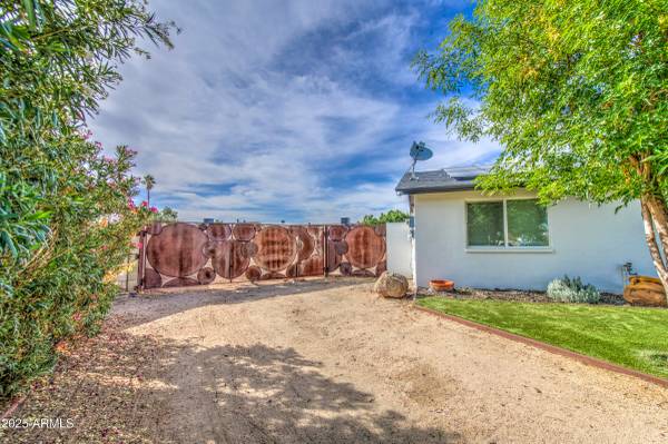$435,000 / 4br - 1897ft2 - 4 Bed Residential in Tonopah (Tonopah, AZ, $435,000) (Tonopah, AZ)64024825766401124