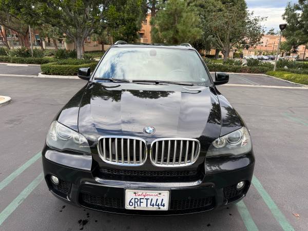 2011 bmw x5 AWD . 1