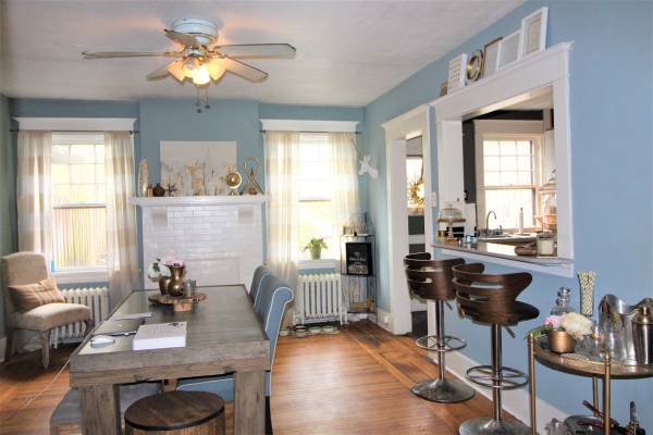 $2,195 / 4br - Executive Rental - Large, Bright and Open Townhouse in Squirrel Hill (6627 Wilkins Ave.)64013533202305120