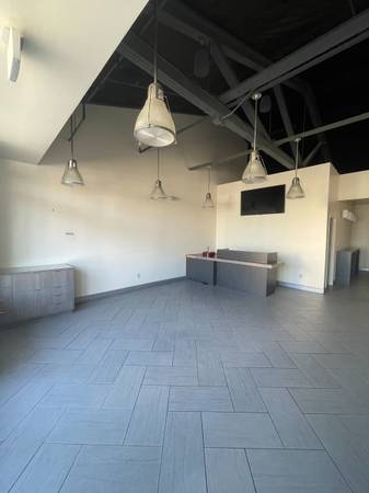$3.262 / 1450ft2 - ¡Espacio comercial principal en Placer St, Downtown Redding disponible ahora! (downtown redding)63972529433730122