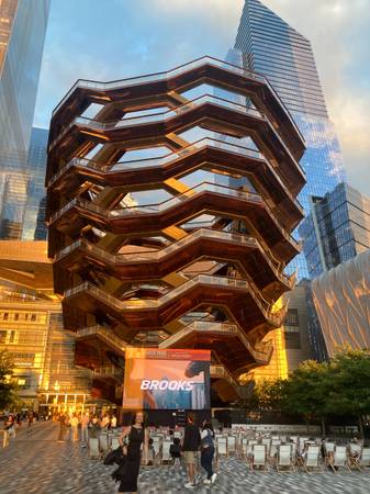 $700 / 1br - $700 por semana 1br Apt - Hudson Yards (Chelsea)63870970973185122