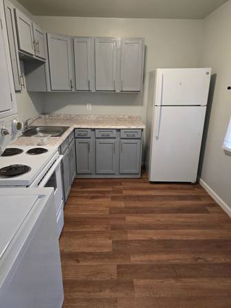 1240 Redding Rd, Apt 10 1