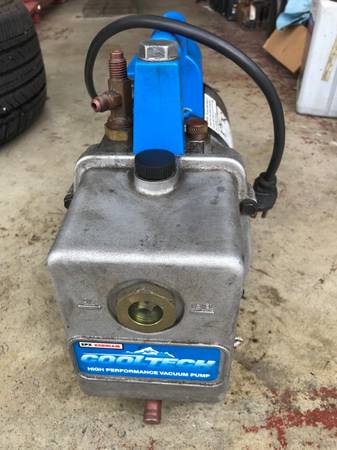 Robinail  A/C vacuum pump 1