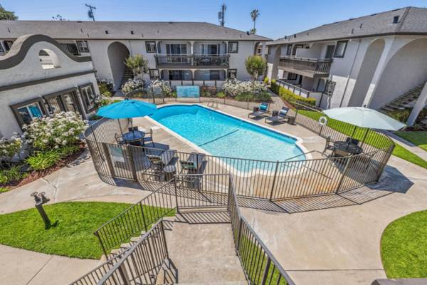 $2,650 / 1br - 717ft2 - Solera Living: Small-Community feel, Big Amenities (santa clara)63940543615746122