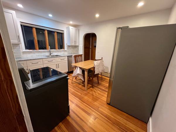 $2,099,000 Large Two Family Rental Property -Adjacent to Tufts University (Somerville)63875606259073122
