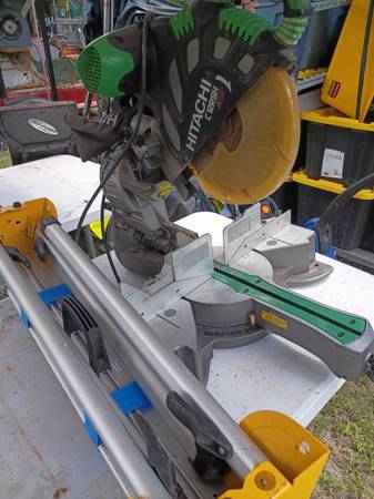 Saw with stand 1