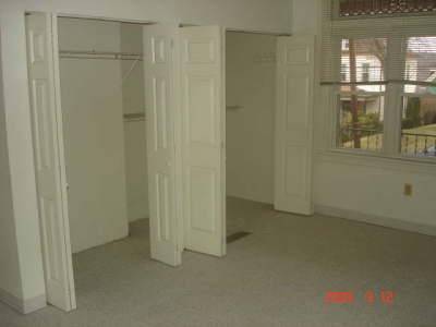 $1,000 / 1br - Large 1 Bedroom64013203635329123