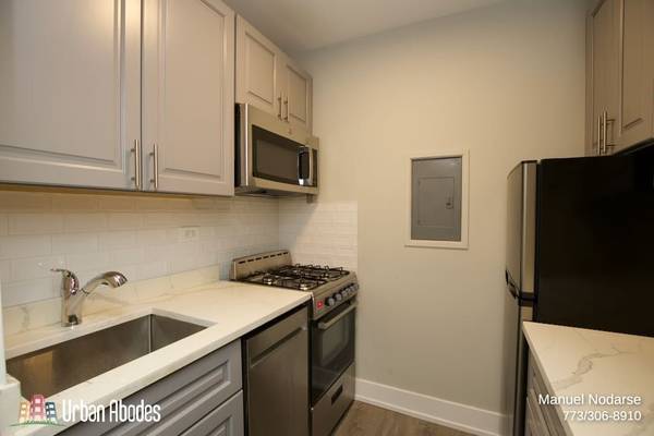 $1,795 / 1br - 600ft2 - Elegant 1 Bedroom, 1 Bath in Lakeview, Available: 11/1/2025 (Lakeview)64041648206338122