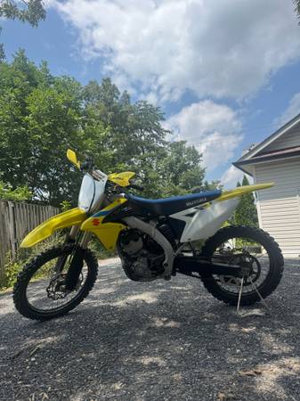 2018 Suzuki RM-Z 250 - $3.500 (Silver Spring)63470992111745122