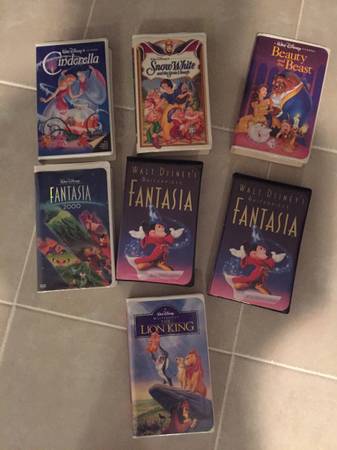 Disney VHS Movies  (7) 1