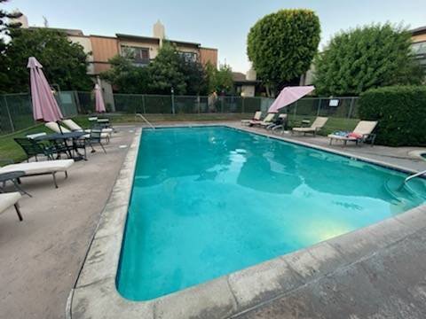 $3,095 / 2br - 1363ft2 - ********CHARMING CONDO FOR RENT 2 BED 2.5 BATH, ATTACHED GARAGE, POOL, (VAN NUYS)63869888229249120
