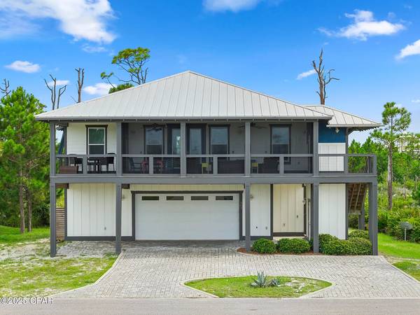 $989,900 / 1854ft2 - Home for Sale in CAPE SAN BLAS,  (4bd 4ba)63924682663426120
