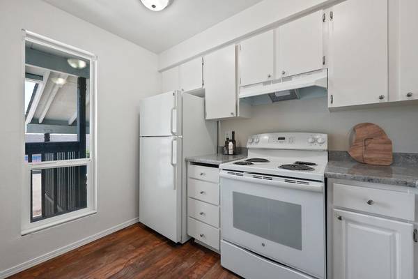 $1,375 / 474ft2 - Walk-in Closet, Ceiling Fans, Onsite Property Manager, Storage Space63688567499137121