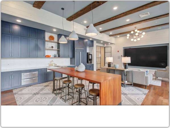 $1,570 / 573ft2 - Make yourself at home in comfort and style! Studio 573 SqFt (Nashville - One Hundred Oaks Mall)63680301131267120
