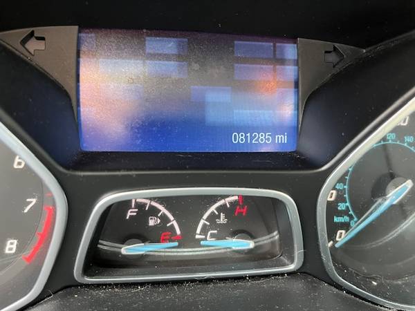 2013 Ford Focus SE Sedan - $7,490 (littleton)63621853028739124