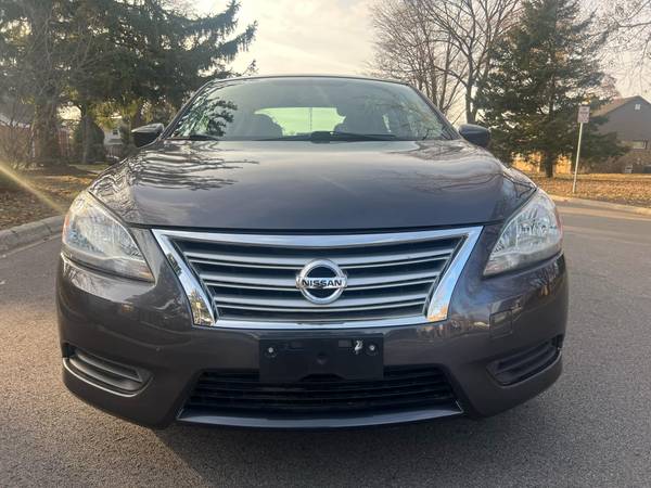 *4 cyl *2014 nissan sentra SV 4dr **great college bound gas saver! - $5,900 (wauconda,il)63469630333699120