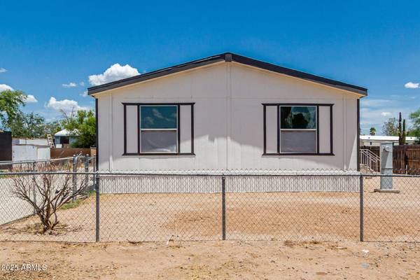 $280,000 / 4br - 1568ft2 - 4 Bed Residential in Mesa (Mesa, AZ, $280,000) (Mesa, AZ)64143913715329122