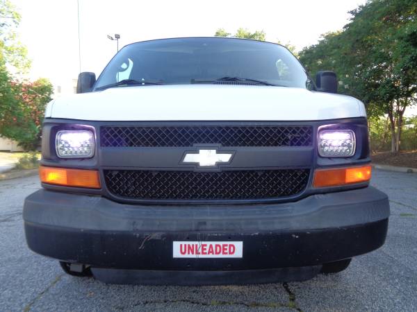 2006 Chevrolet Express 1500 + 1 propietario + 52,000 millas - $11,49963499915226625121