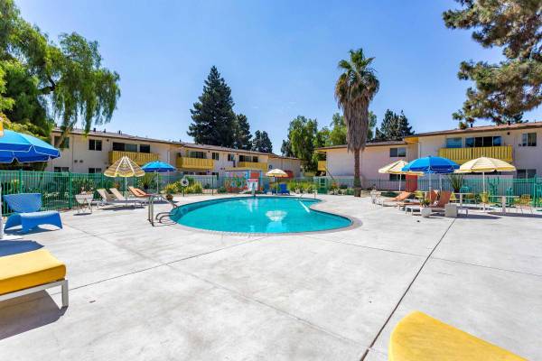 $3,917 / 3br - 1030ft2 - High Speed Internet Access, Patio, Dining Room, Refrigerator (fremont / union city / newark)63847327059841122
