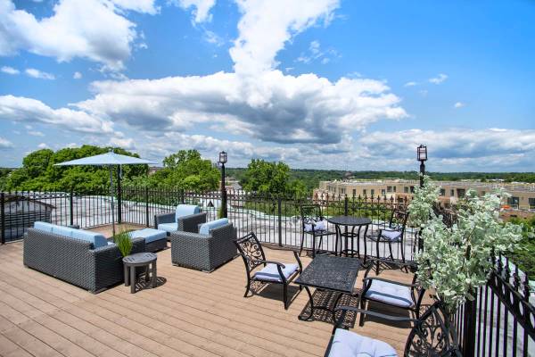 $1,606 / 1br - 450ft2 - 1B/1B, In Washington, Intercom Entry System (1660 Lanier Place Northwest, Washington, DC)63779215976193124