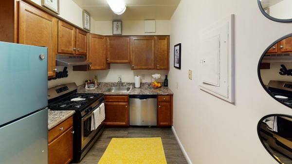 $1,700 / 2br - 782ft2 - Espacio Excelente, Precio Excelente (DC)63779285914625120