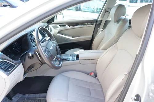 Reduced - 2015 Hyundai Genesis 3.8 - $13,500 (edmonds)63470610502913123