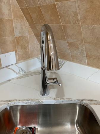 $2,800 / 2br - Beautiful 2 Bedroom Apartment (Roxbury)63863136068481123