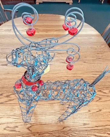 REINDEER that is decorative metal wire that lights up PRE-LIT 1