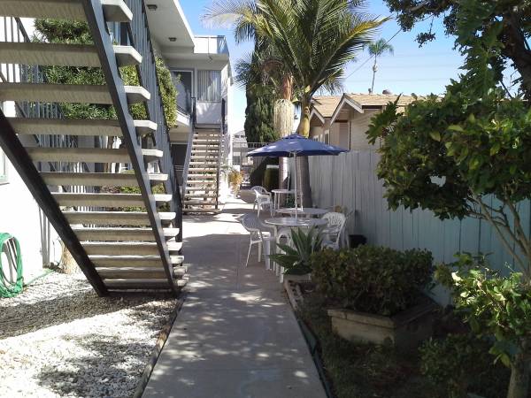 $2,100 / 2br - 740ft2 - Amplio departamento de 2 habitaciones y 1 baño en alquiler, ¡excelente ubicación! (4354 Utah ST North Park San Diego)63865815520515121