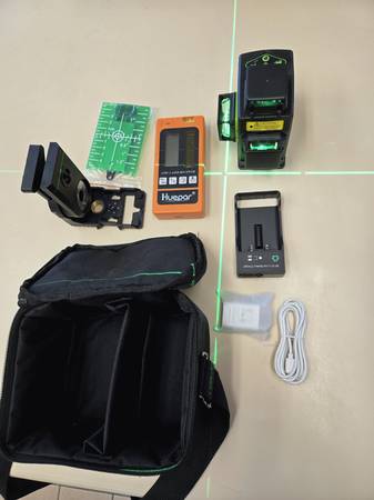 Laser Level - Hupar GF360G 3 Axis + Accessories 1