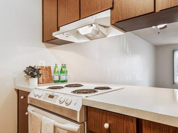 $2,125 / 1br - 620ft2 - Come Home to Serenity At Casa Arroyo! Beautiful Landscape Around You! (fremont / union city / newark)63657863835779121