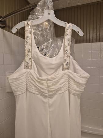 IB STUDIO'S WEDDING DRESS 1