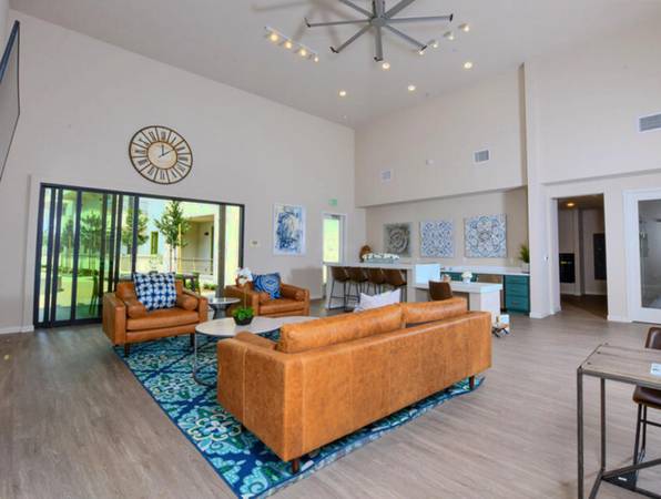 $3,045 / 2br - $1000 SAVINGS! 2B Fully Upgraded + Microwave, Outdoor Community BBQ (Vista)63878361325699123