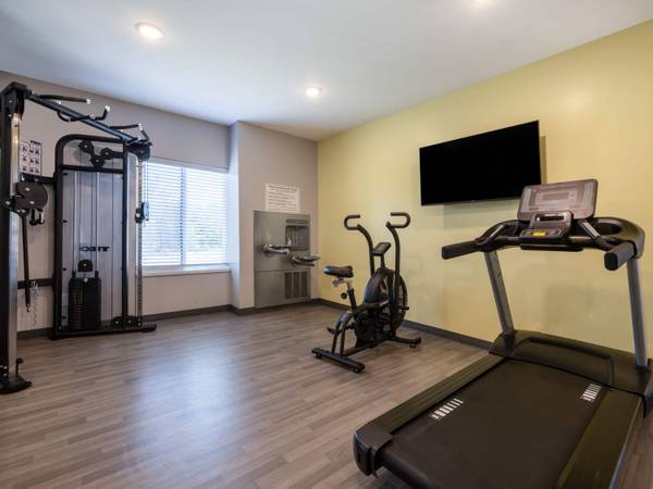 $399 / 1br - Elevators, Accessible van parking, Accessible Route to Front Desk (490 W Blackstock Rd, Spartanburg, SC)63661221969411123