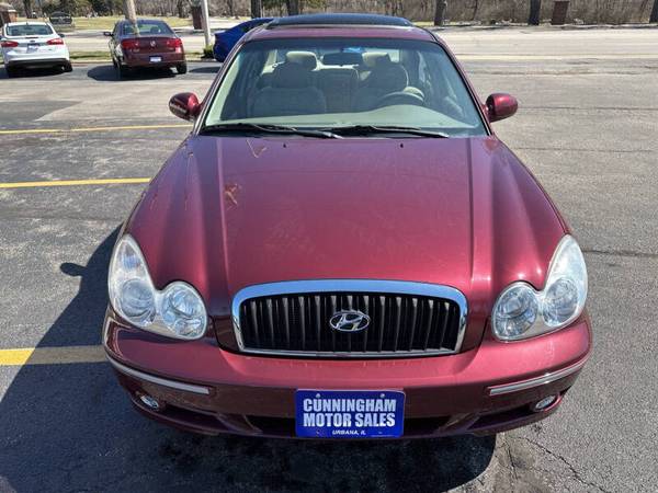2002 Hyundai Sonata GLS - LOW MILES - $9,490 (Urbana, IL)63625059237505122