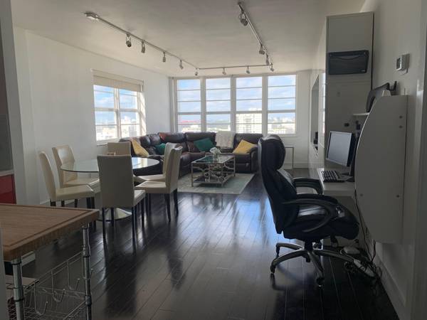 $2,900 / 1br - 700ft2 - Furnished, 1Bed/1Bath - 1 year lease, 1 parking inluded (Miami Beach)63825138426113124