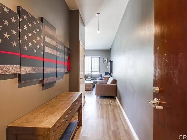 $1,250 / 2br - 922ft2 - Bright 2Bedroom\2-Bath Apartment....//*** (San Diego)64037043197697121