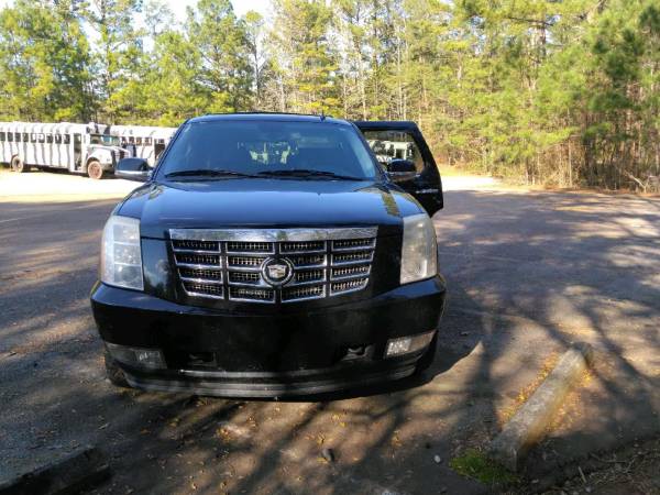 2010 Cadillac Escalade - $11,000 (Lagrange)63620880692225121