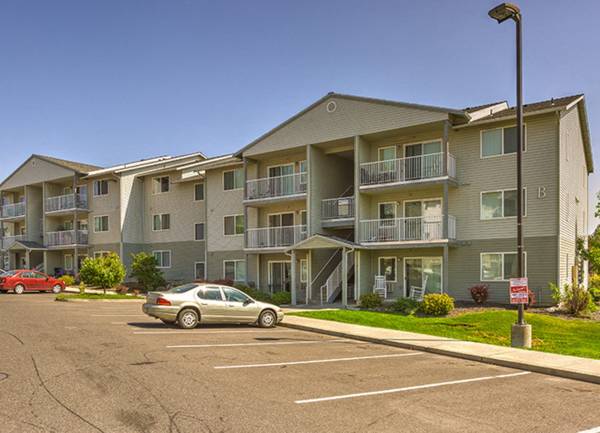 $1,291 / 2br - Washer and Dryer, Playground, Clubhouse (13110 N Addison St, Spokane, WA)63969876380163122