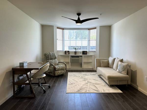 $3,250 / 2br - 837ft2 - The Cove Waikiki - 2BR/2BA/2PK (Pet Negotiable) (Honolulu)63939665036035120