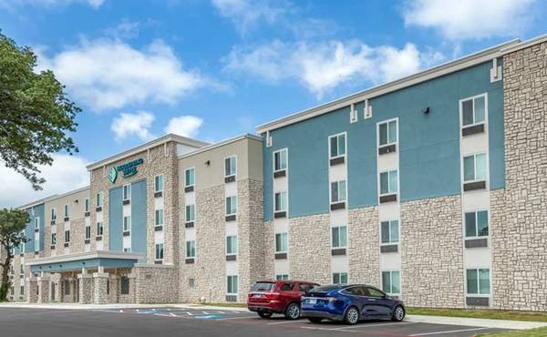 $1,288 / 1br - Tour Today, Settle In Right Away - No Lease, No Deposit Required! (904 Rockmoor Dr, Georgetown, TX)63922559336707121
