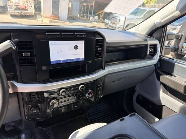 2023 Ford F-350 Super Duty - Photo 15