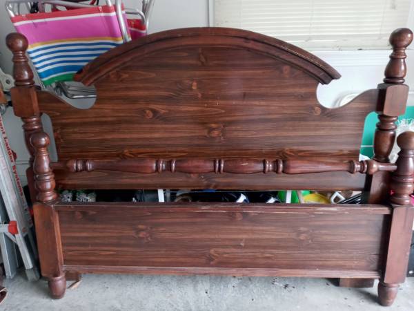 Queen Head/Foot Board  - Free 1