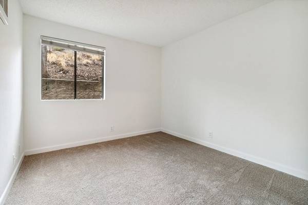 $1,905 / 1br - 650ft2 - 1 Br- ONE MONTH FREE WITH A 12-15 MONTH LEASE TERM (2660 Alpine Boulevard, Alpine, CA)64037218977793124