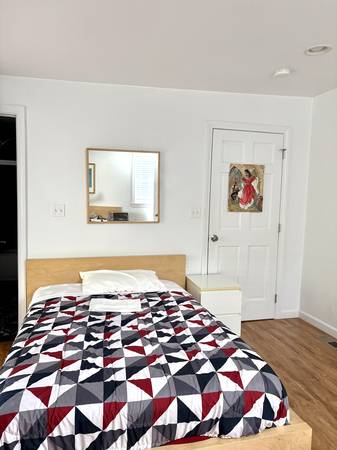 $1,850 / 1br - Charming and furnished studio unit steps from Harvard (Cambridge)63996407629955120