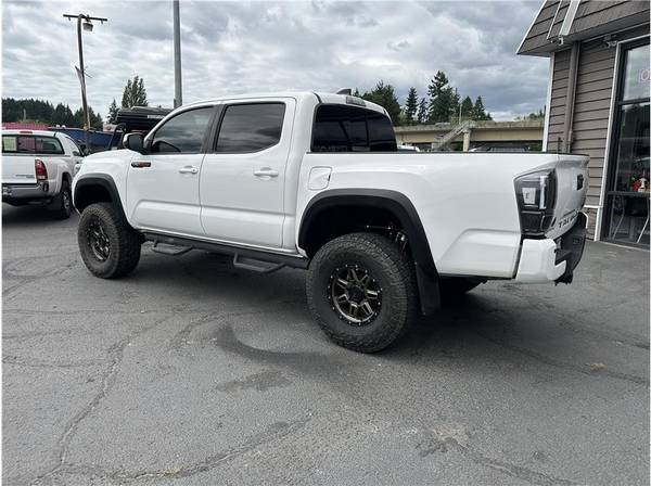 2021 Toyota Tacoma Double Cab 4x4 4WD TRD Off Road, camioneta elevada - $37,061 (The Overland Truck Store)63470762938115124