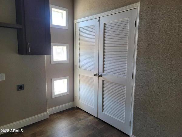$368,000 / 5br - 2280ft2 - 5 Bed Residential in Tonopah (Tonopah, AZ, $368,000) (Tonopah, AZ)64024826005891123