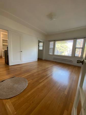 $920 / 575ft2 - Sweet Rockridge Studio ++ in Vintage ‘25 @6-plex (Oakland)63799516501377121