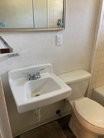 $1,300 / 2br - 850ft2 - Duplex side by side 2 bedroom (Saint Paul)63868703782529122
