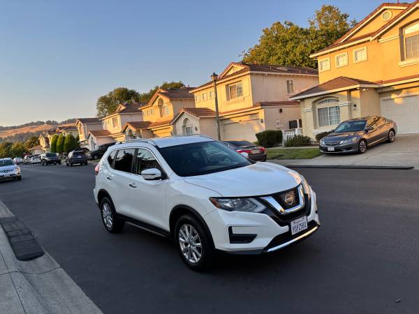 2018 Nissan rogué sv awd - $7,80063654697020929121